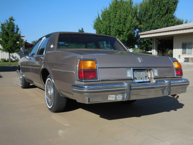 What are the specifications of a 1984 Oldsmobile Delta 88?