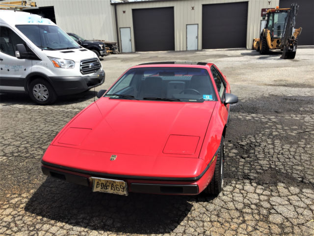 1984 Pontiac Fiero 2M4