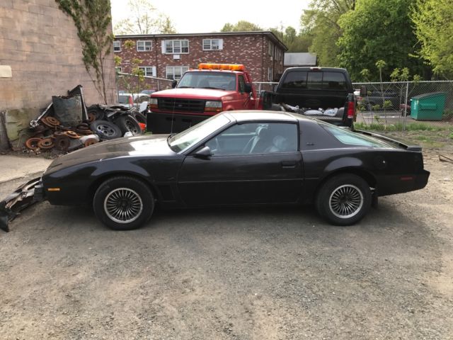 1984 Pontiac Firebird SE