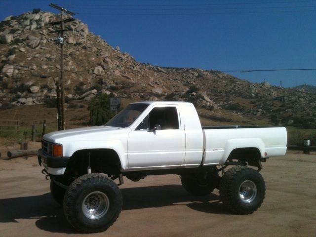 1984 Toyota Pickup Sr5 Extended Cab Pickup 2 Door 2 4l Open To