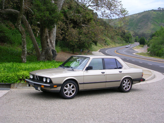 1985 BMW 5-Series 4 Door