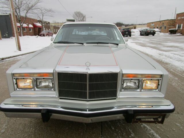 1985 Chrysler Fifth Avenue NO RESERVE AUCTION - LAST HIGHEST BIDDER WINS CAR!