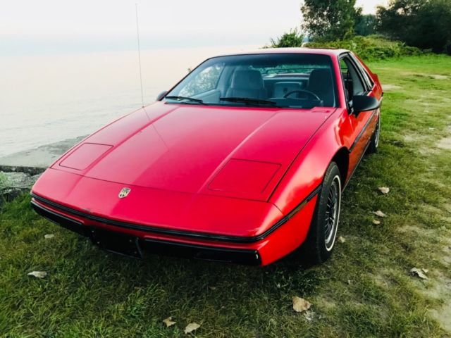 1985 Pontiac Fiero 2M4