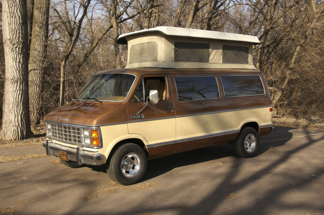 1985 Dodge Ram Van Camper