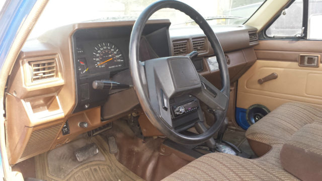 1985 Toyota Pickup Interior