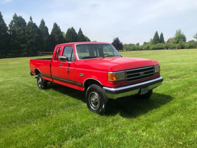 1990 Ford F-250 1990 Ford F-250 4x4 XLT  Low miles 106,k