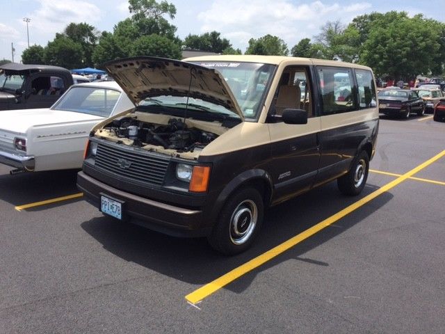1986 Astrovan V8/5 speed for sale 