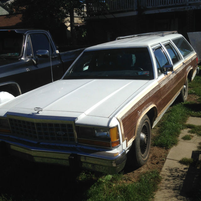 1986 Ford Crown Victoria LTD Country Squire