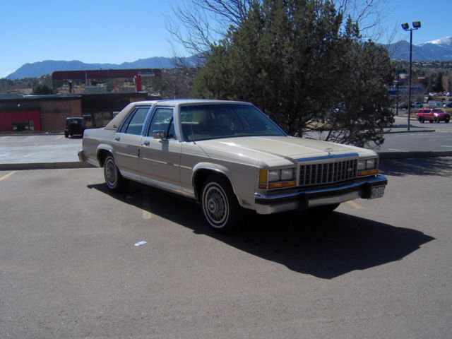 1986 Ford Crown Victoria LX