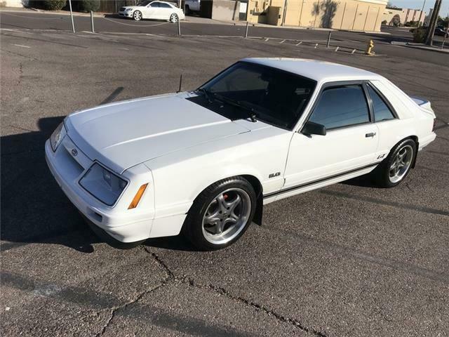 1986 Ford Mustang GT  5 SPEED