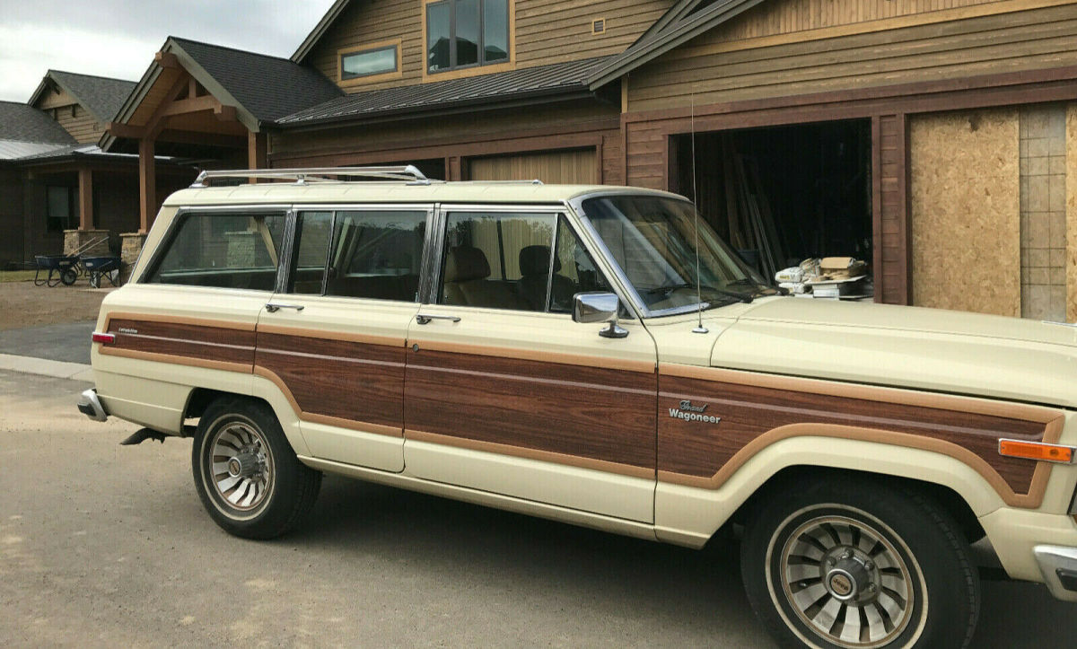 1986 Jeep Wagoneer Wood grain