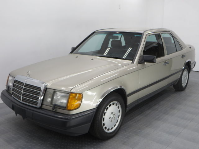 1986 Mercedes-Benz 300-Series