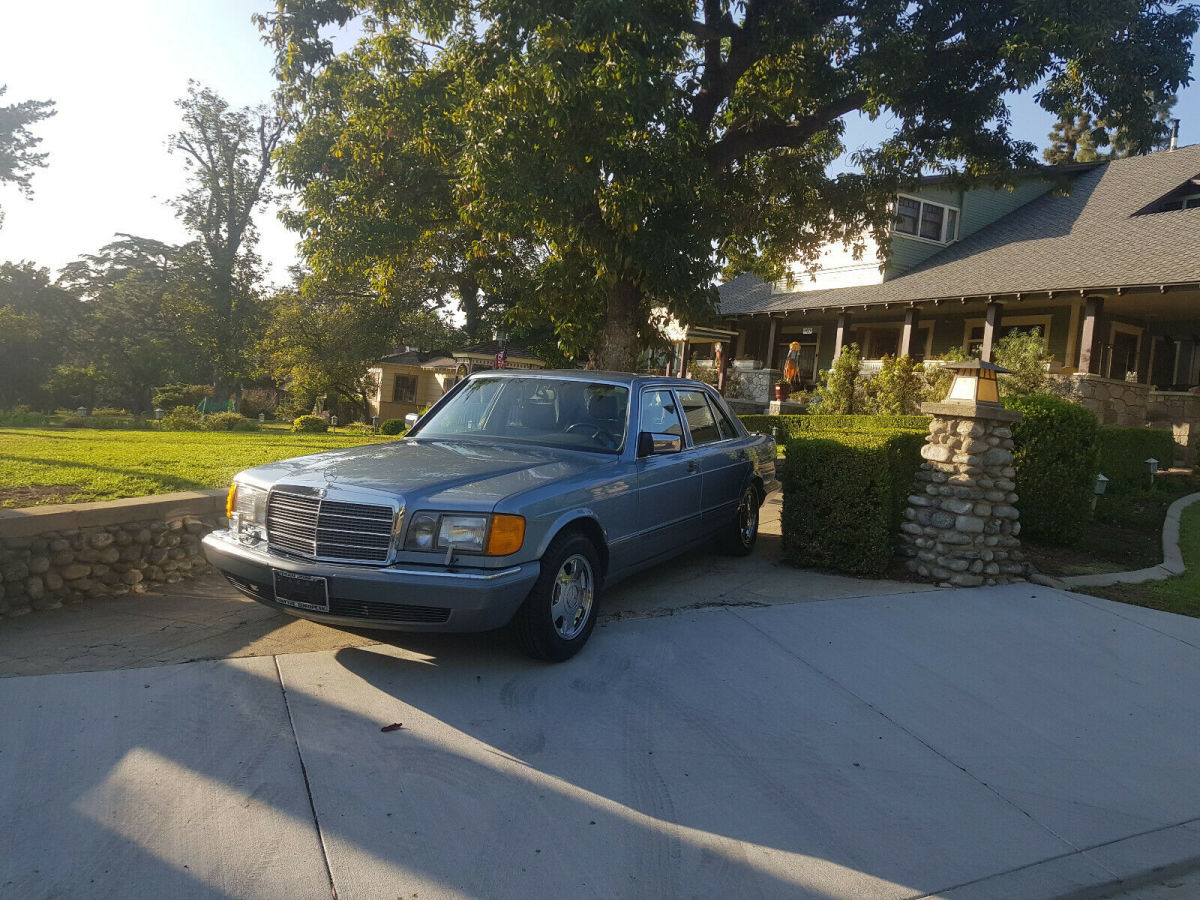 1986 Mercedes-Benz 500-Series