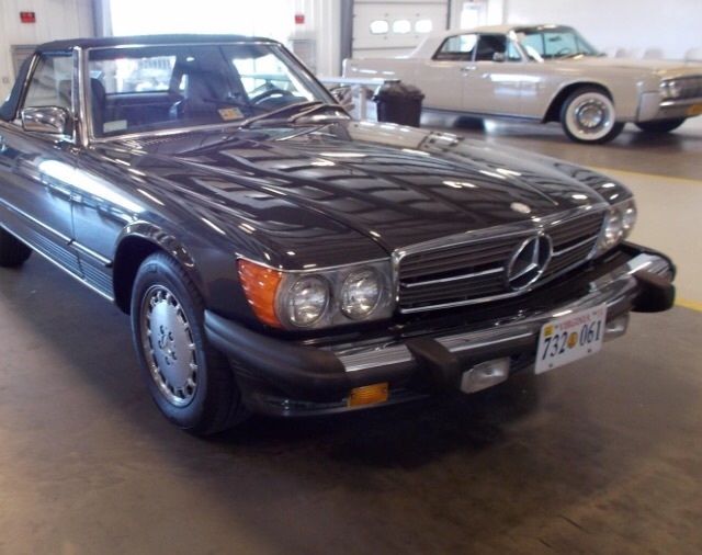 1986 Mercedes-Benz SL-Class 560 sl