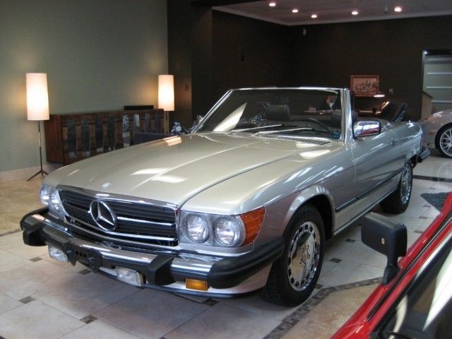 1986 Mercedes-Benz SL-Class