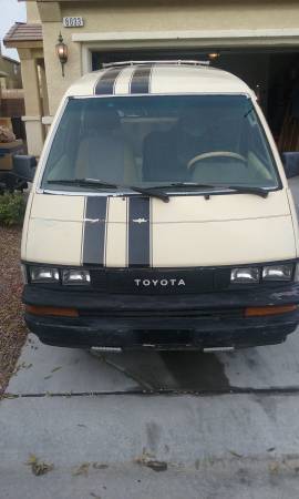 1986 Toyota Van Wagon LE