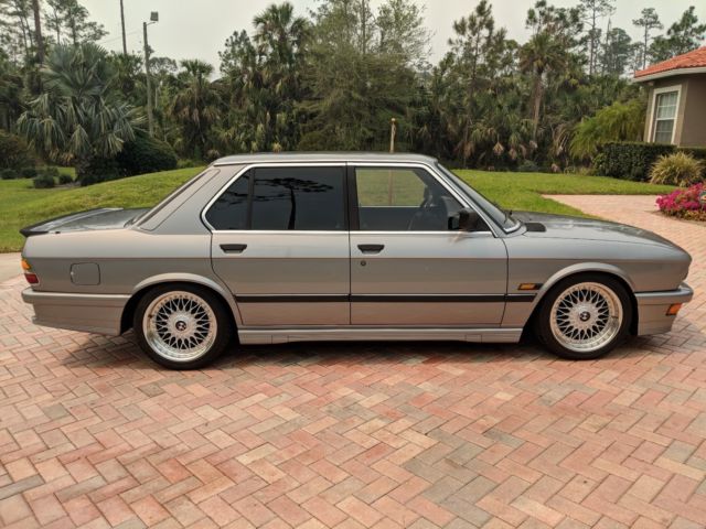 1987 BMW 5-Series 520i
