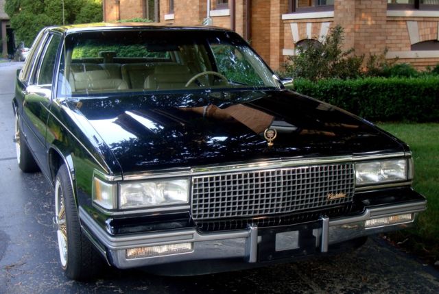1987 Cadillac DeVille Collectors Series--