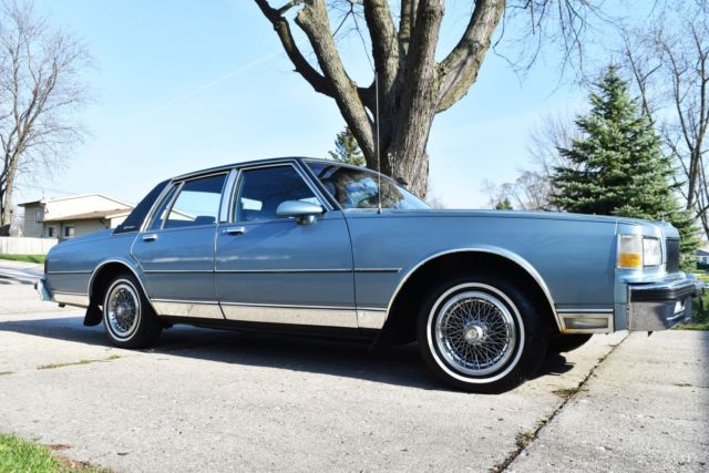 1987 Chevrolet Caprice Classic Brougham Clean One Owner Low Miles V8 5.7L