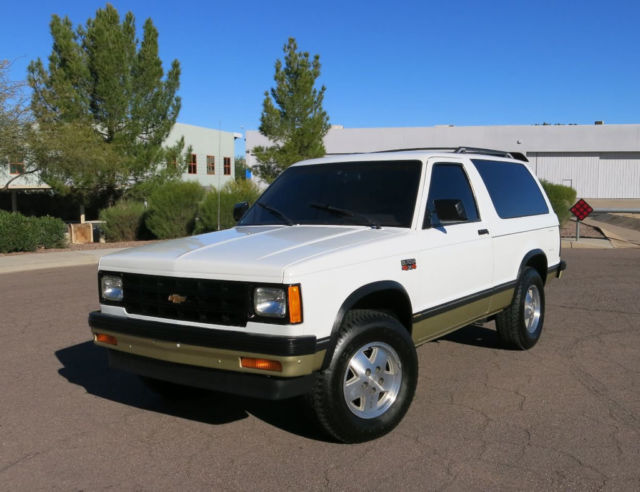1987 Chevrolet Blazer S-10  2 DOOR