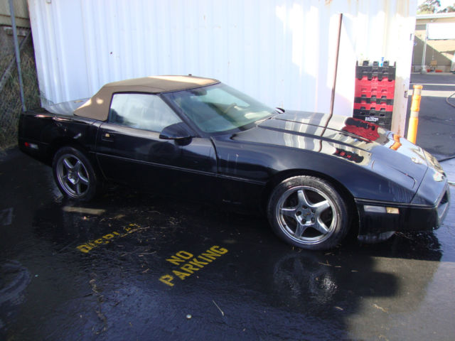 1987 Chevrolet Corvette Wood and leather