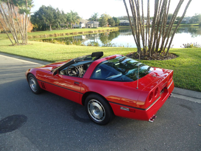 1987 Chevrolet Corvette RED