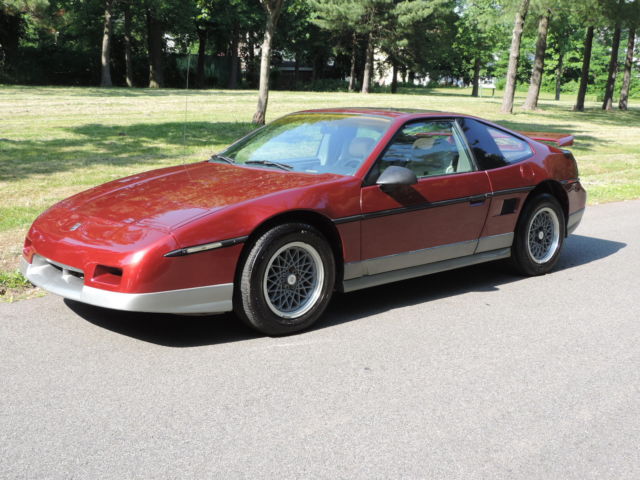 1987 Pontiac Fiero GT 5-Speed V6