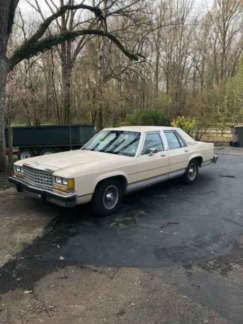 1987 Ford Crown Victoria