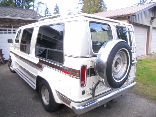 1987 Ford E-Series Van deluxe