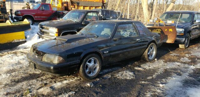 1987 Ford Mustang RUNNING DRIVING 302 5 SPEED T-5 4.11 A/C NOTCH