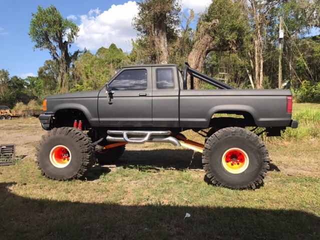 1987 Ford Ranger 2 door extended cab