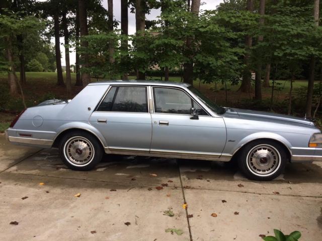 1987 Lincoln Continental Base