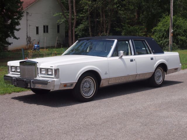 1987 Lincoln Town Car Stars and Stripes