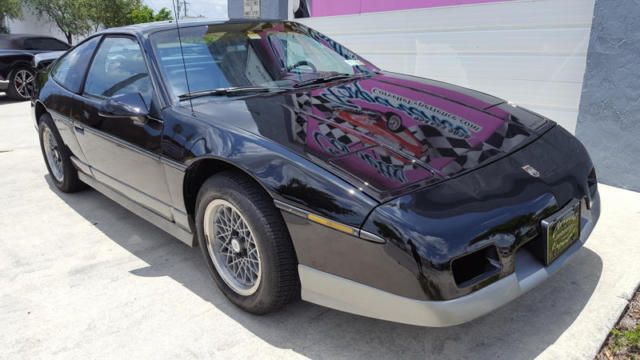 1987 Pontiac Fiero 2dr GT Coupe