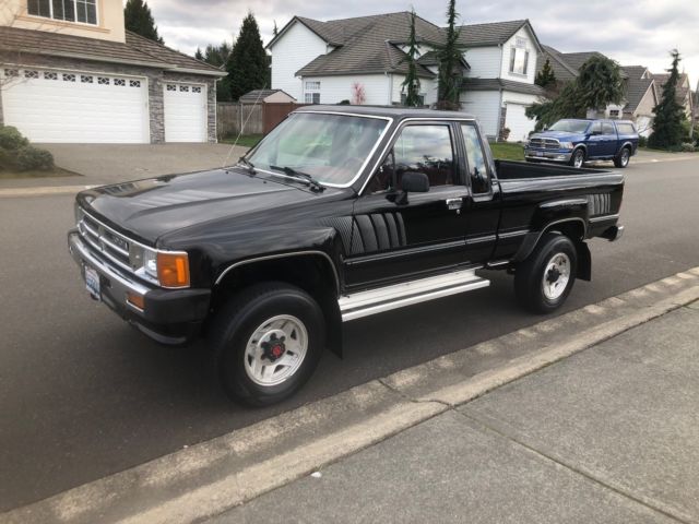 1987 Toyota Other SR5 LOW MILES 4X4 TOYOTA TACOMA