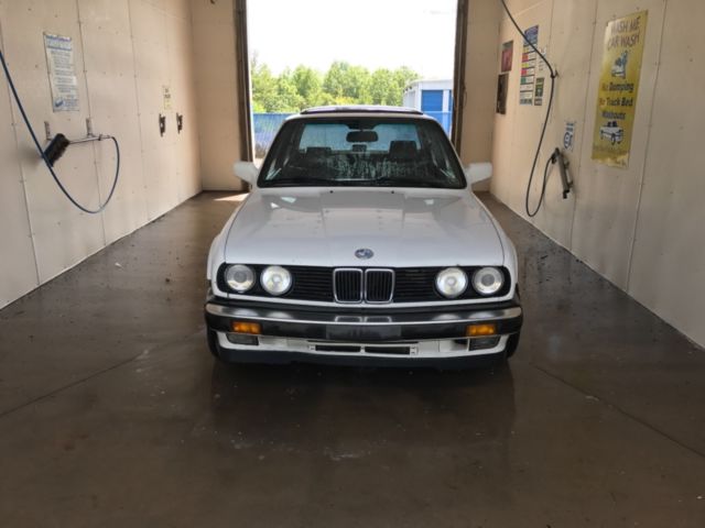 1988 BMW 3-Series IX