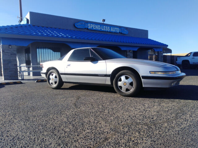 1988 Buick Reatta COUPE