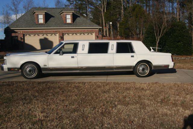 1988 Lincoln Town Car Limo