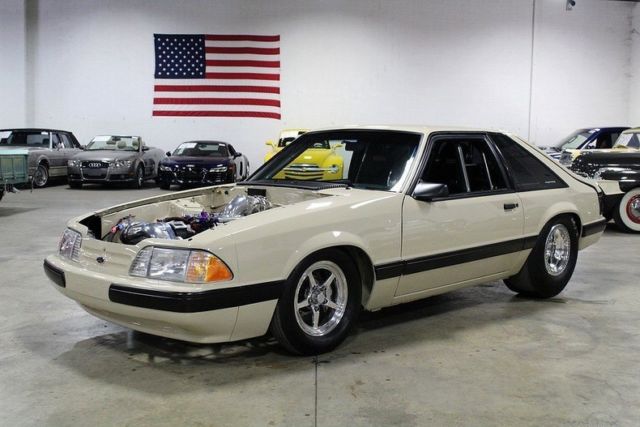 1988 Ford Mustang LX 5.0