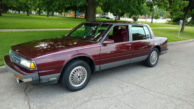 1988 Oldsmobile Ninety-Eight Touring Sedan