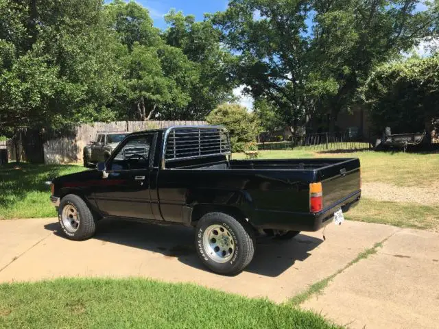 lifted 2wd toyota pickup