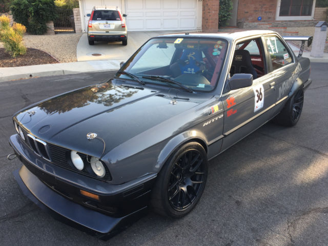 1989 BMW 325i Race Car