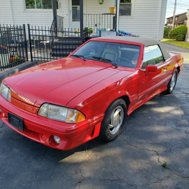 1989 Ford Mustang RED