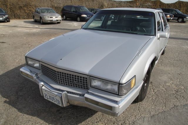 1989 Cadillac DeVille Sedan