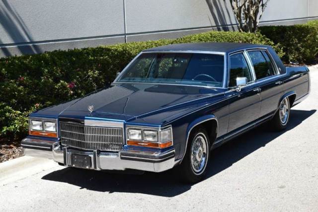 1989 Cadillac Fleetwood --