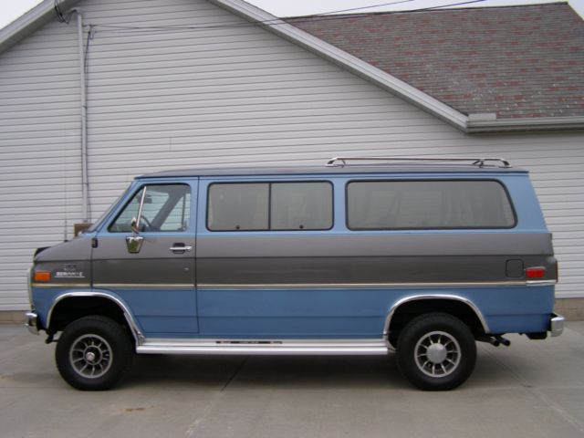 1989 Chevrolet G20 Van Passenger Van