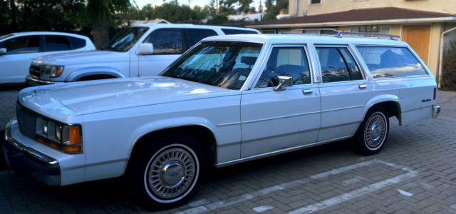 1989 Ford Crown Victoria Station Wagon