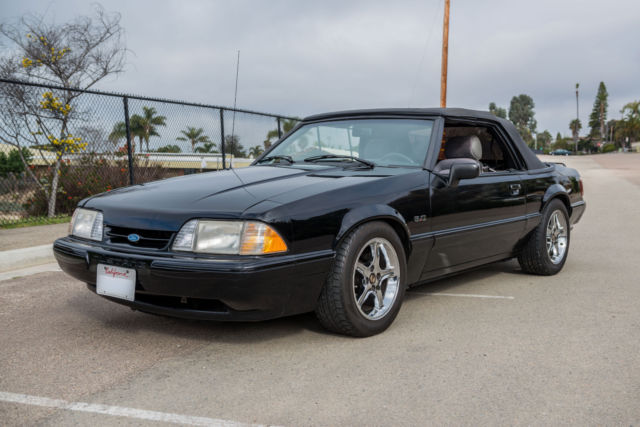 1989 Ford Mustang LX 2DR CONVERTIBLE