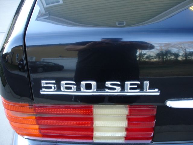 1989 Mercedes-Benz S-Class 560SEL