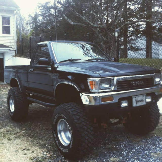 1989 Toyota pick up deluxe